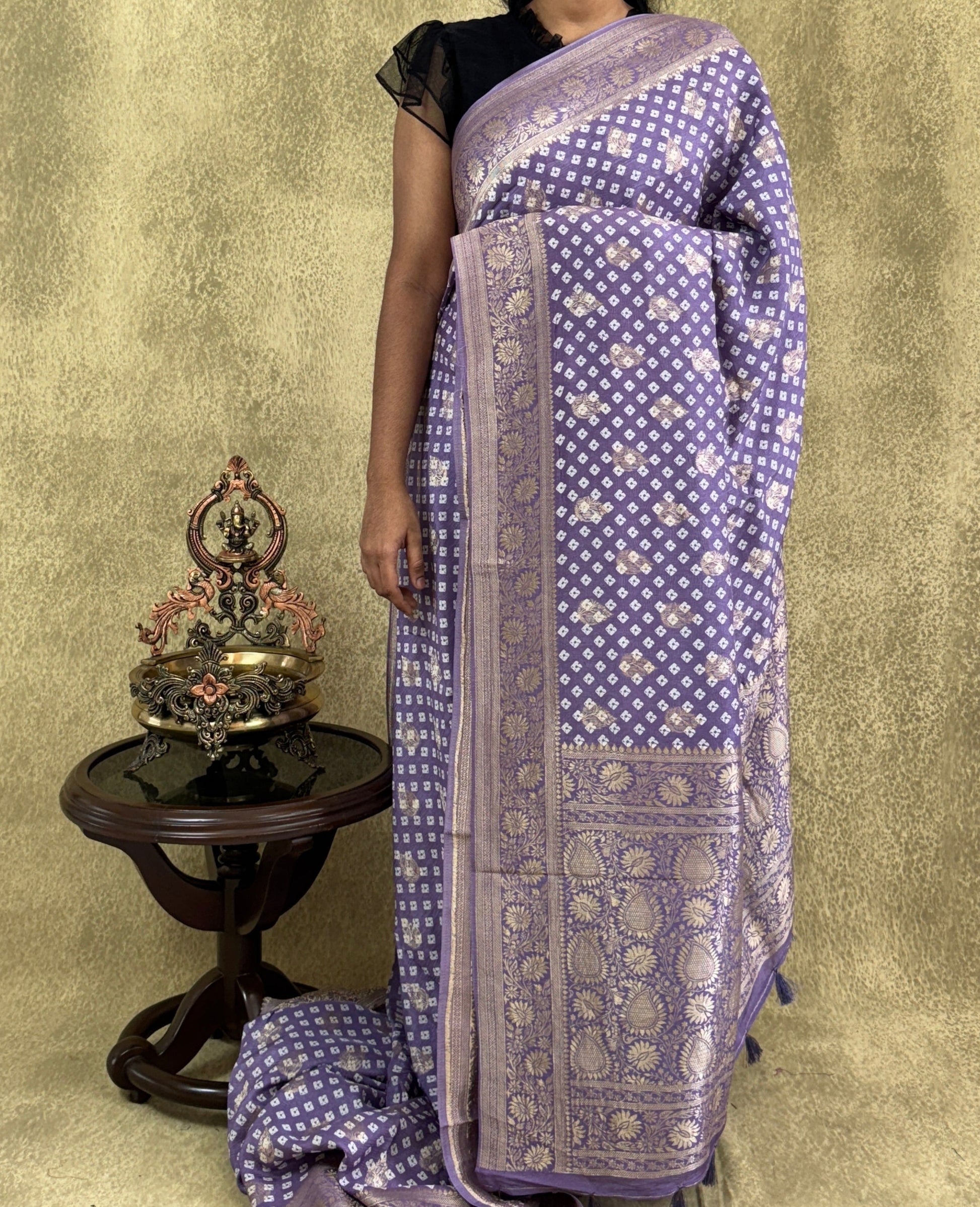 Lavender with Bandhani Pattern - Matka Silk Saree