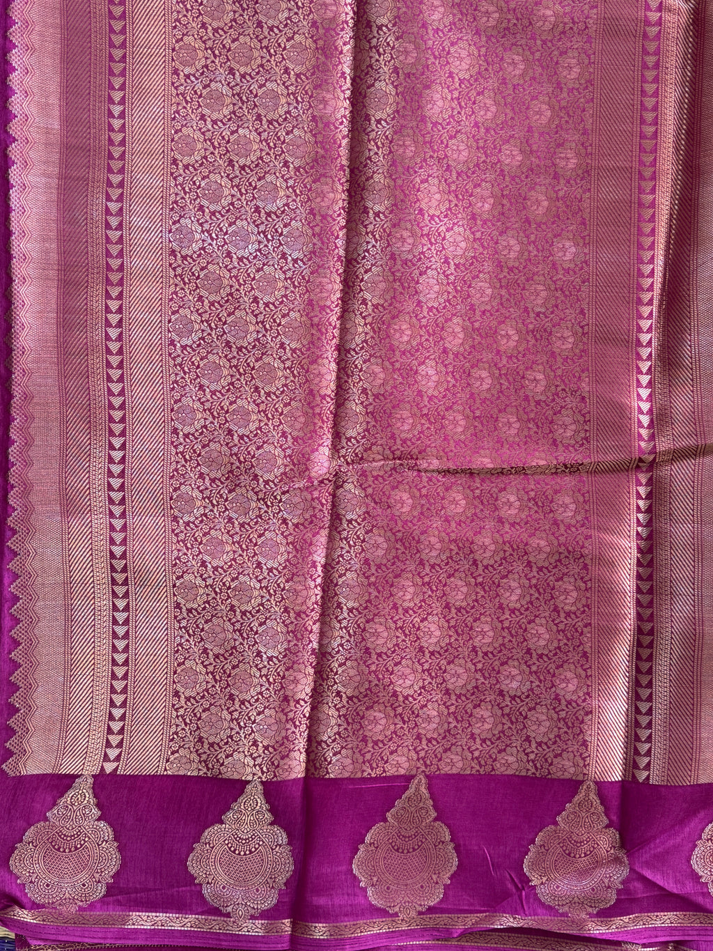Banarasi Crepe Saree – Deep Magenta with Gold Zari Motifs