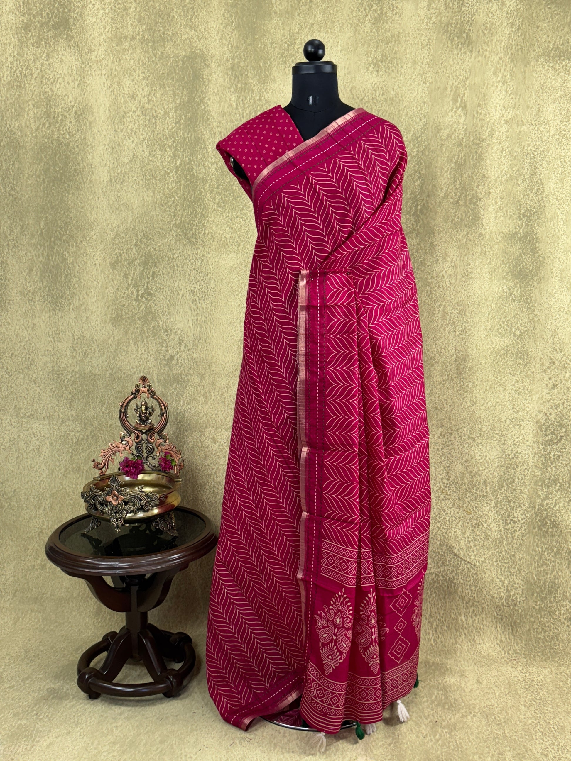 Matka Silk Saree – Pink with Cream Chevron Pattern