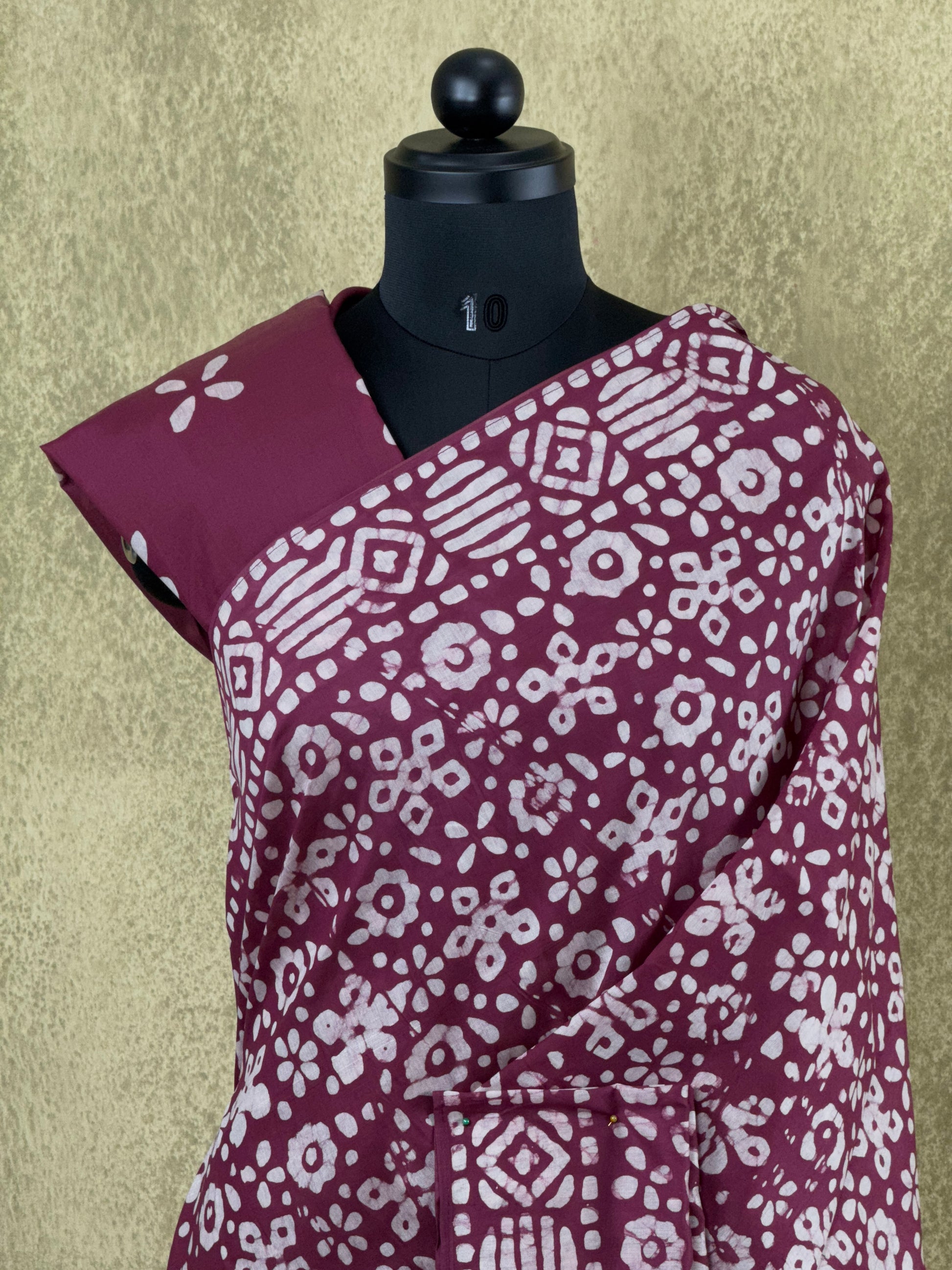 Mul Mul Cotton Saree – Deep Maroon with White Floral Geometric Print